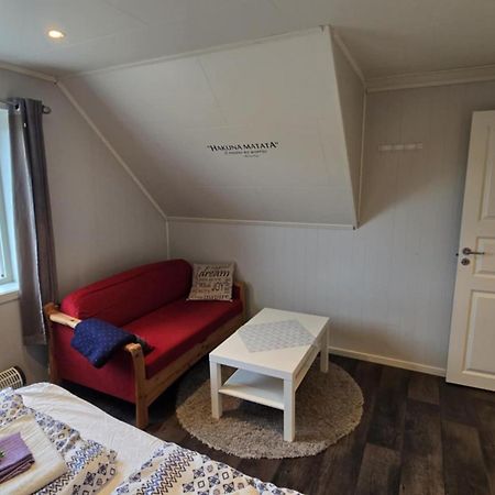 1 Room In The Yellow House, Close To Airport & Lofoten Evenskjer Εξωτερικό φωτογραφία