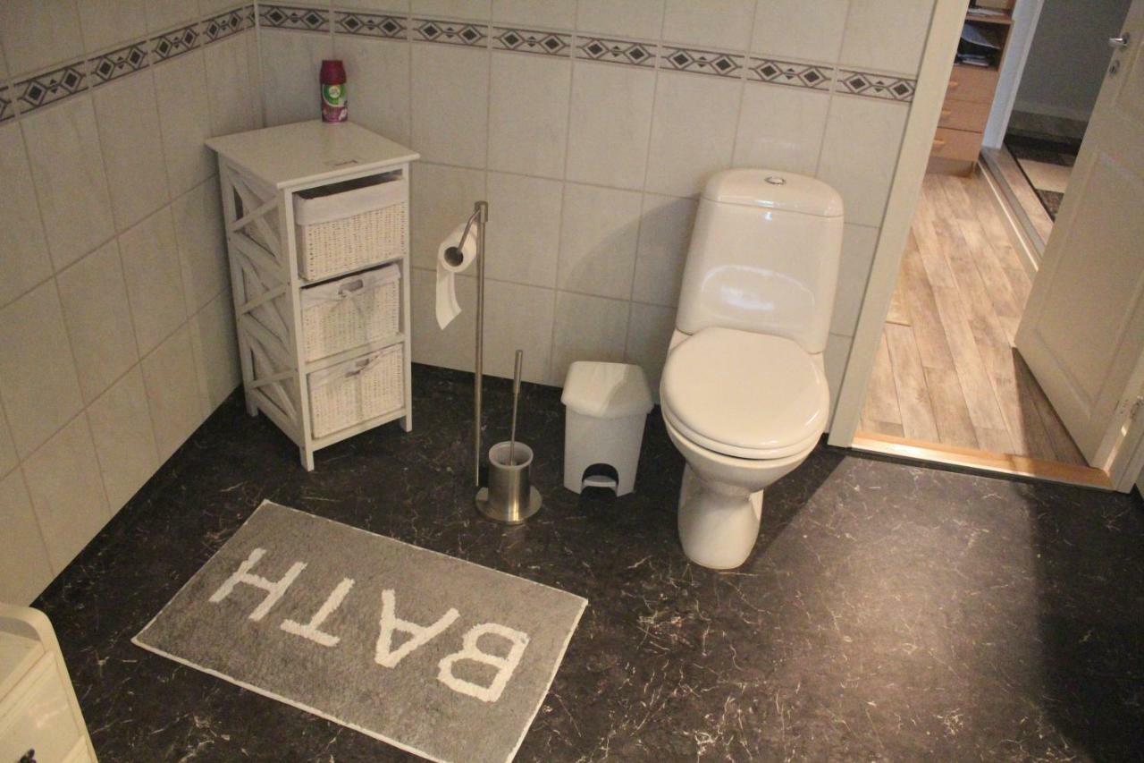 1 Room In The Yellow House, Close To Airport & Lofoten Evenskjer Εξωτερικό φωτογραφία