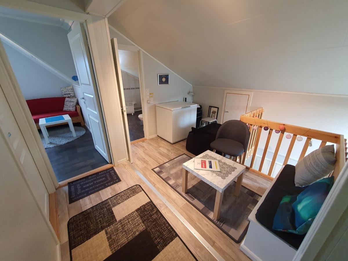 1 Room In The Yellow House, Close To Airport & Lofoten Evenskjer Εξωτερικό φωτογραφία