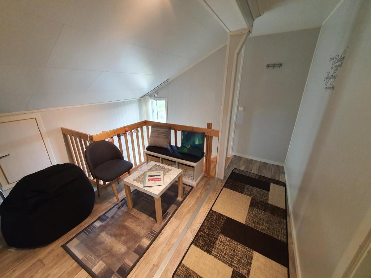 1 Room In The Yellow House, Close To Airport & Lofoten Evenskjer Εξωτερικό φωτογραφία